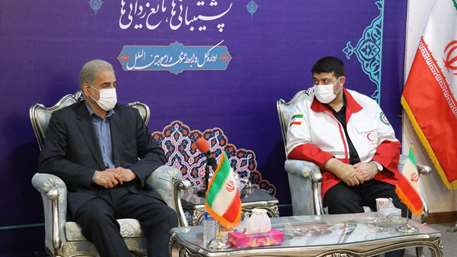 در دیدار رئیس جمعیت هلال احمر کشور با استاندار خوزستان بر ضرورت نوسازی تجهیزات هلال احمر و پاسداری از اعتماد مردم تاکید شد