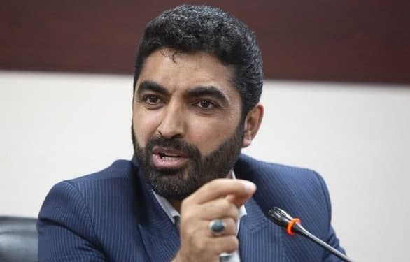 جدال لفظی سیاسی - ورزشی روی آنتن زنده!