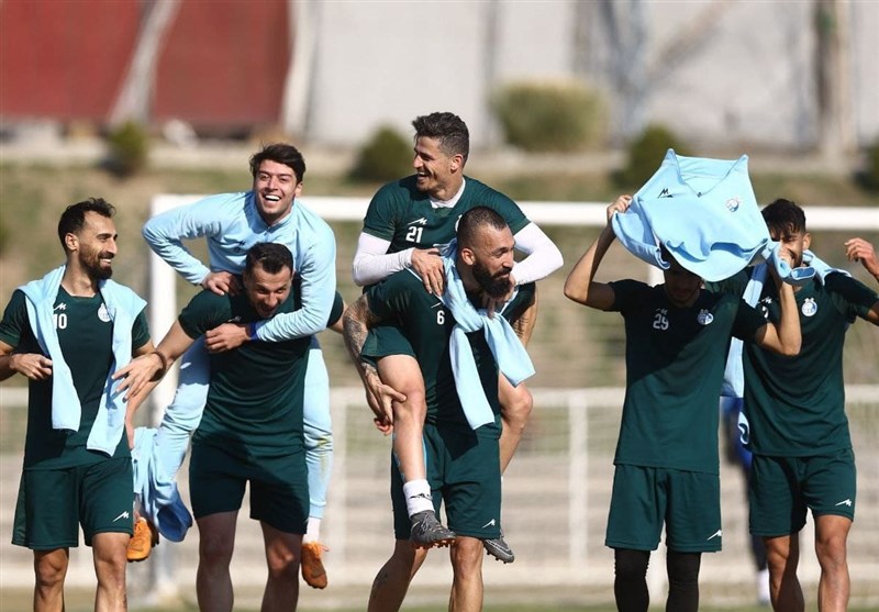 تمرین شاداب آبیها پس از حفظ صدرنشینی +تصاویر تمرین شاداب آبیها پس از حفظ صدرنشینی +تصاویر