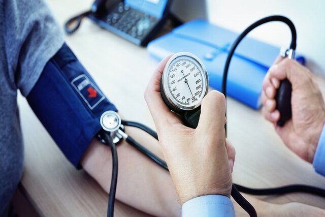 جلوگیری از بروز فشار خون در بزرگسالی