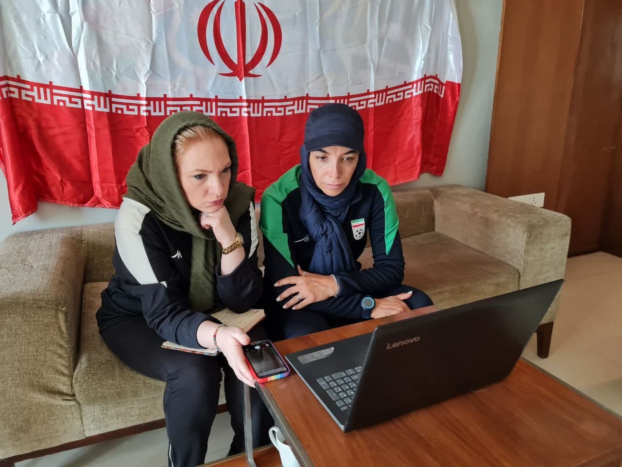 دختران ایران به هند رسیدند؛ با پیراهن سفید مقابل هند + عکس
