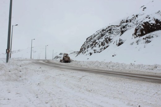 جاده‌های ۴ استان درگیر برف و باران