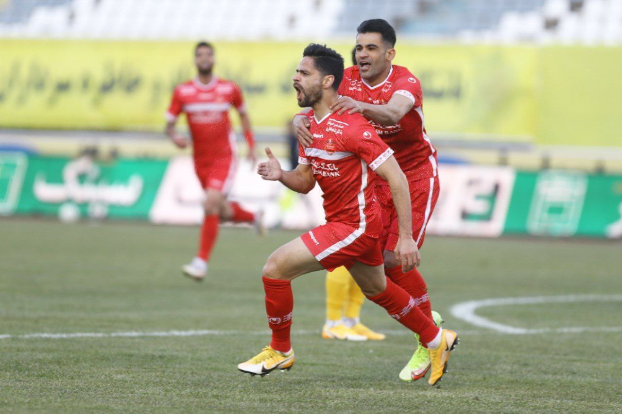 گزارش زنده: سپاهان صفر ـ پرسپولیس ۱