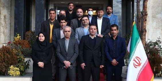 چرا می‌خواهند «عزیزی‌خادم» عزل شود؟