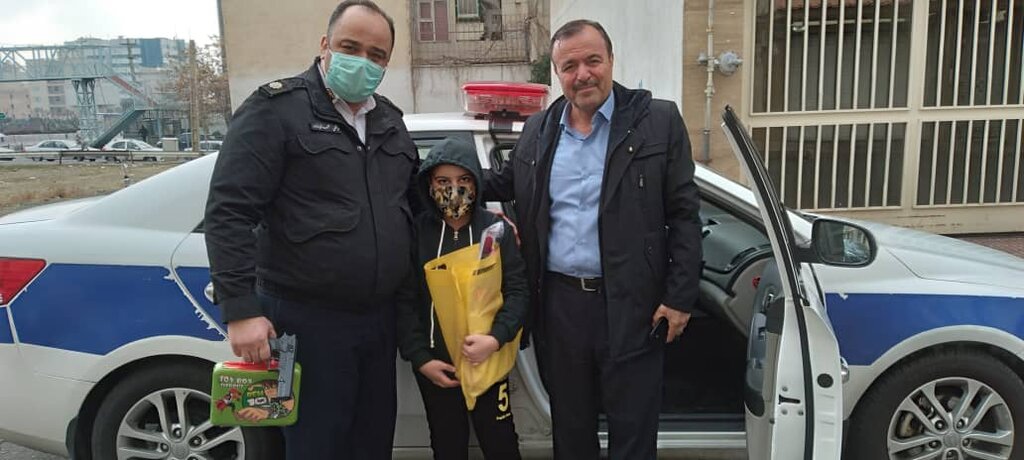 غافلگیری شایان ۹ ساله توسط پلیس