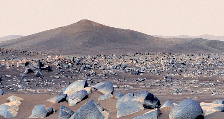 منظره‌ای خیره‌کننده از مریخ که استقامت آن را ثبت کرده است