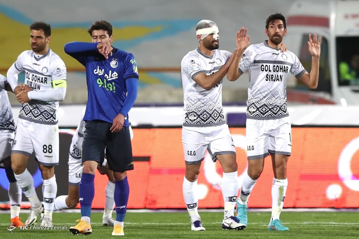 استقلال فقط از خودی‌ها گل می‌خورد!