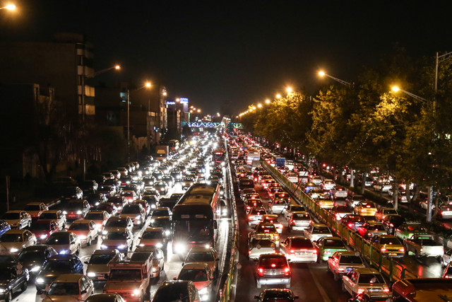 جلسه اضطراری بررسی دلایل ترافیک شدید شب گذشته در معابر تهران برگزار شد