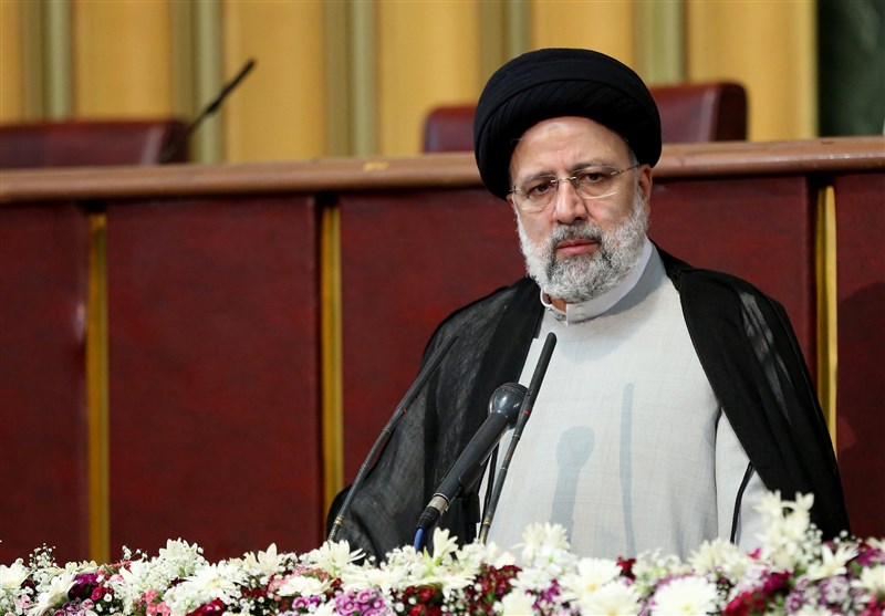 مکاتبه رئیسی با رهبر انقلاب درباره صداوسیما تکذیب شد