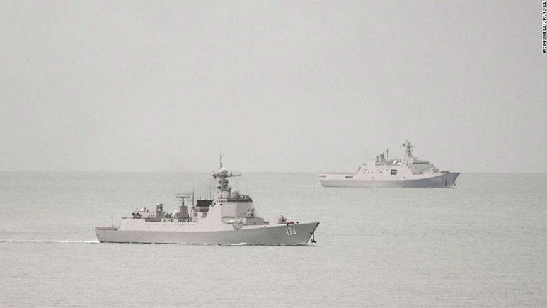 حمله لیزری کشتی جنگی چین به جت استرالیایی