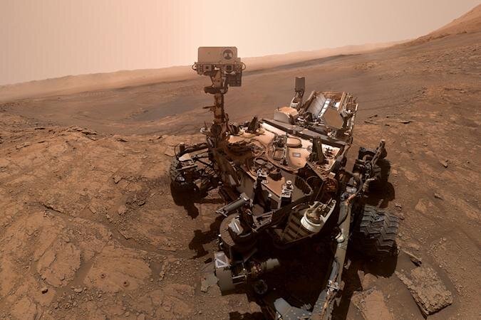 پانورامایی زیبا از سطح مریخ که توسط مریخ‌نورد کنجکاوی گرفته شده است
