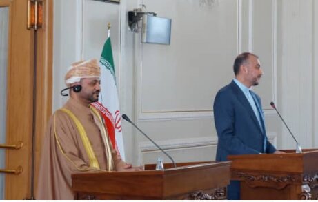 حمد البوسعیدی: نامه سلطان عمان را به رئیسی تقدیم می‌کنم