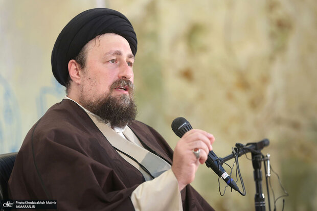 پیام امام خمینی بازگشت دین به عرصه جهانی است