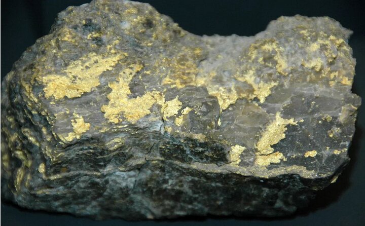  سنگ‌هایی که نشانه وجود معدن طلا هستند