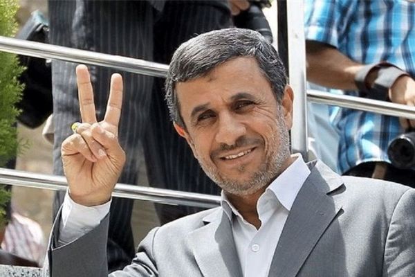 روایتی از یکشنبه سیاه مجلس: احمدی نژاد گفت امروز می خواهم یک نفر را قربانی کنم !