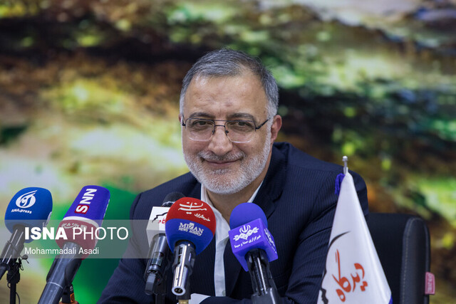 زاکانی:تیم ملی فوتبال از سد کارشکنیهای سیاسی دولت بحرین گذشت زاکانی:تیم ملی فوتبال از سد کارشکنیهای سیاسی دولت بحرین گذشت