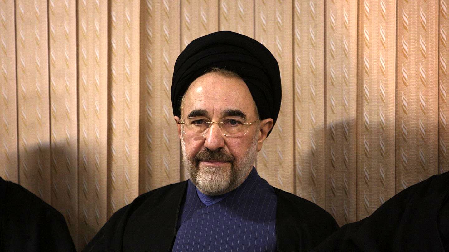 سیدمحمد خاتمی: جامعه نیاز به نشاط، امید و اشتیاق به شرکت در عرصه سرنوشت دارد سیدمحمد خاتمی: جامعه نیاز به نشاط، امید و اشتیاق به شرکت در عرصه سرنوشت دارد