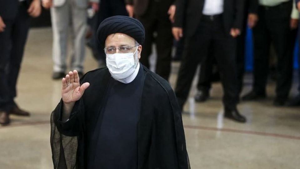 عضو ستاد رئیسی: او به نفع دیگر نامزد‌ها انصراف نمی‌دهد
