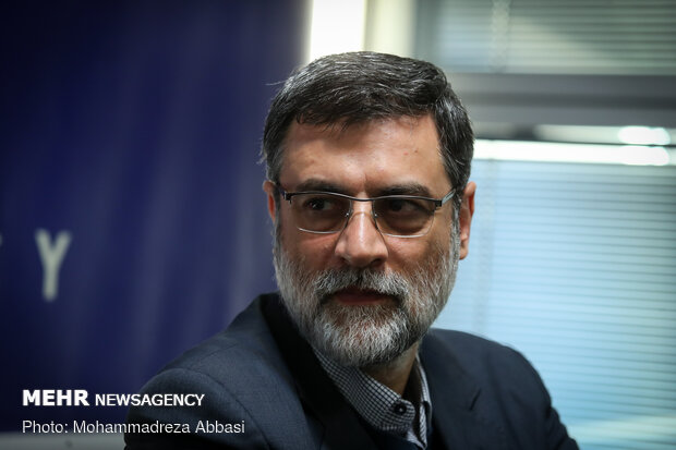 قاضی‌زاده هاشمی: دولت باید ۲۴ ساعته کار کند