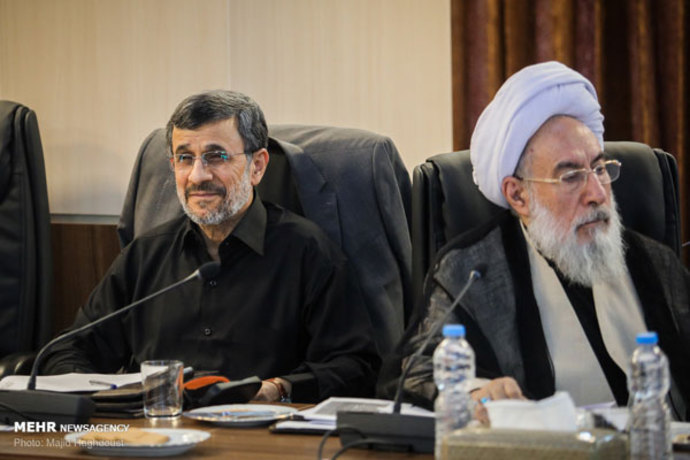 محمود احمدی نژاد از مجمع تشخیص حذف می‌شود؟