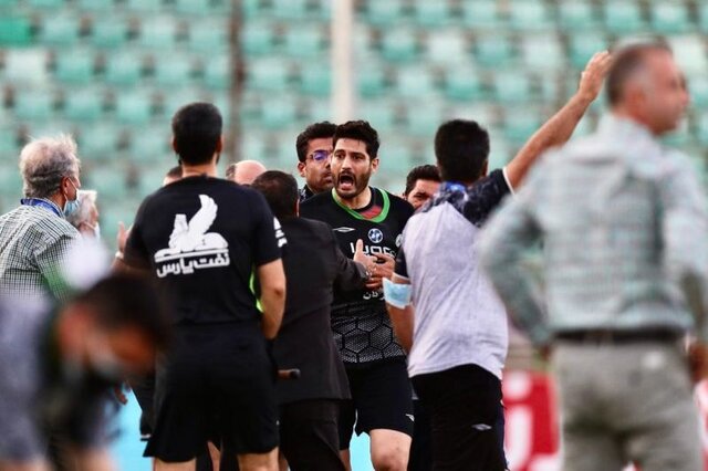 محرومیت شهاب گردان تا اطلاع ثانوی به‌علت حمله به داور