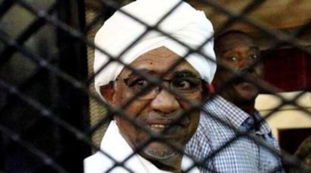 اخباری از احتمال ابتلای عمر البشیر به کرونا در زندان