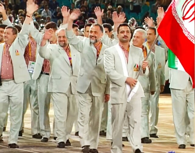 لباس رسمی کاروان ایران از المپیک سیدنی تا توکیو + عکس