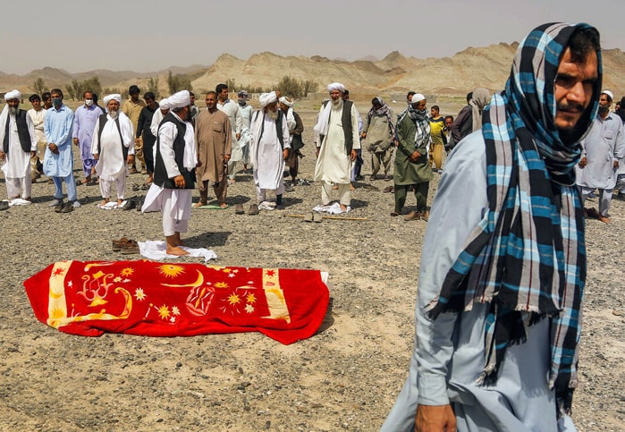 سیستان و بلوچستان تعطیل شد؛ مرگ نوبت می‌گیرد!