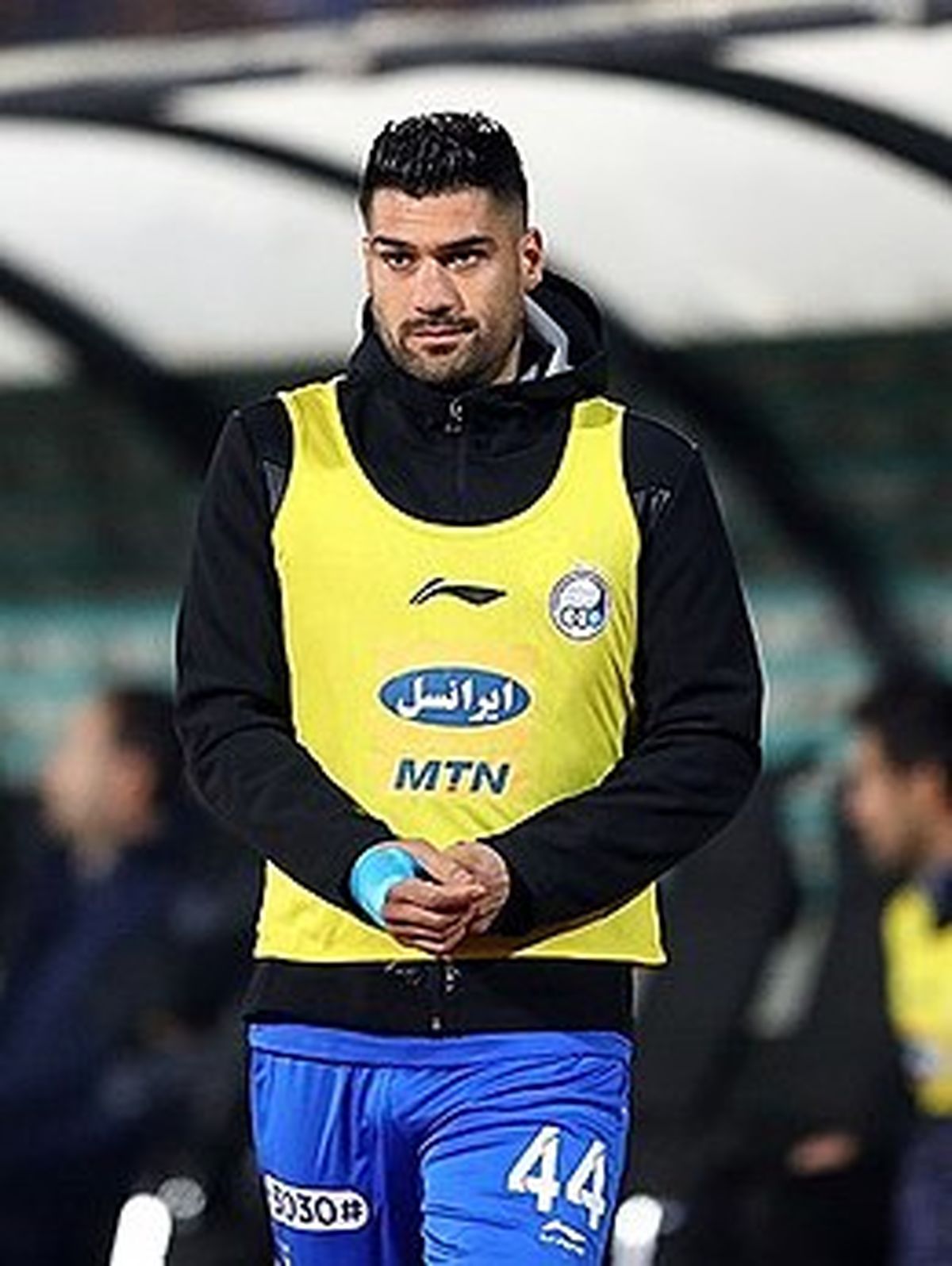 شماره ۴۴ استقلال را پرسپولیسی 