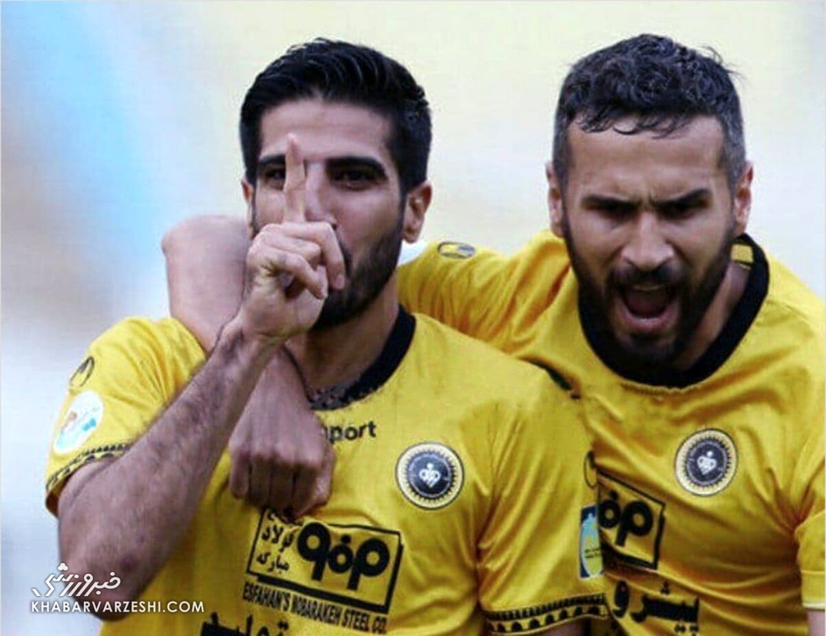 آقای گل به استقلال پیوست!