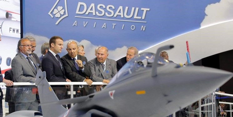 فرانسه لغو دیدار ماکرون و همتای سوئیسی بابت خرید اف-۳۵ را رد کرد