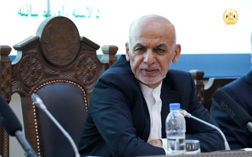 تهدید طالبان: غنی دارایی‌های نامشروع خود را به افغانستان بازگرداند