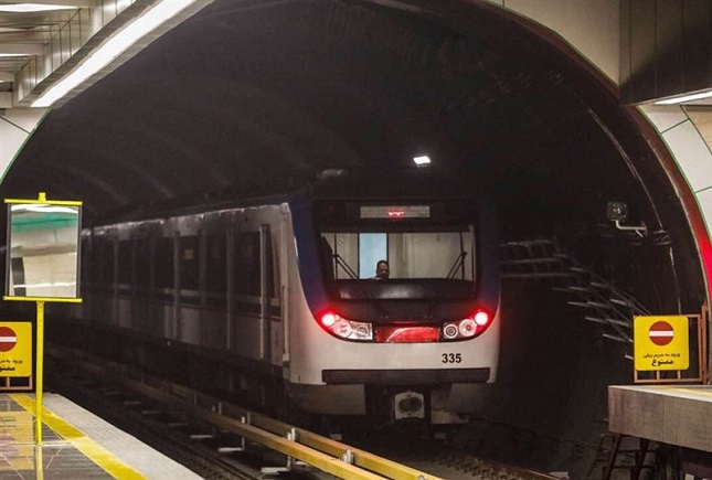 چمران: تکمیل خطوط ۶ و ۷ مترو تهران در دستور کار شهرداری است