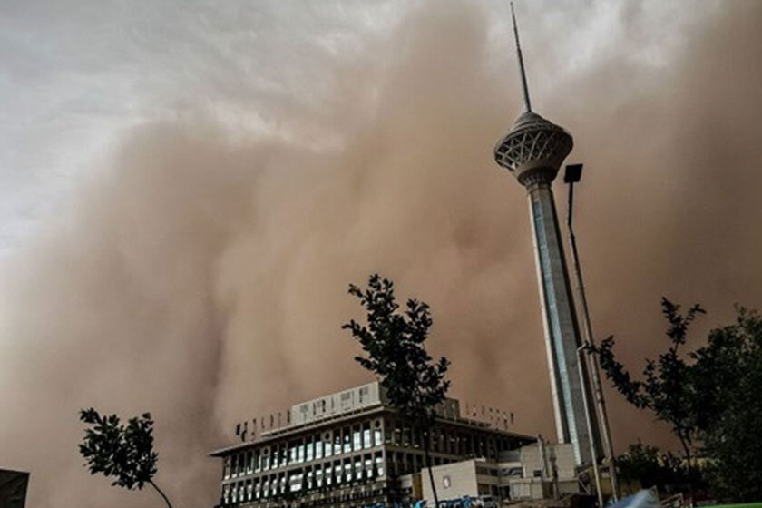 روز‌های غبارآلود در تهران