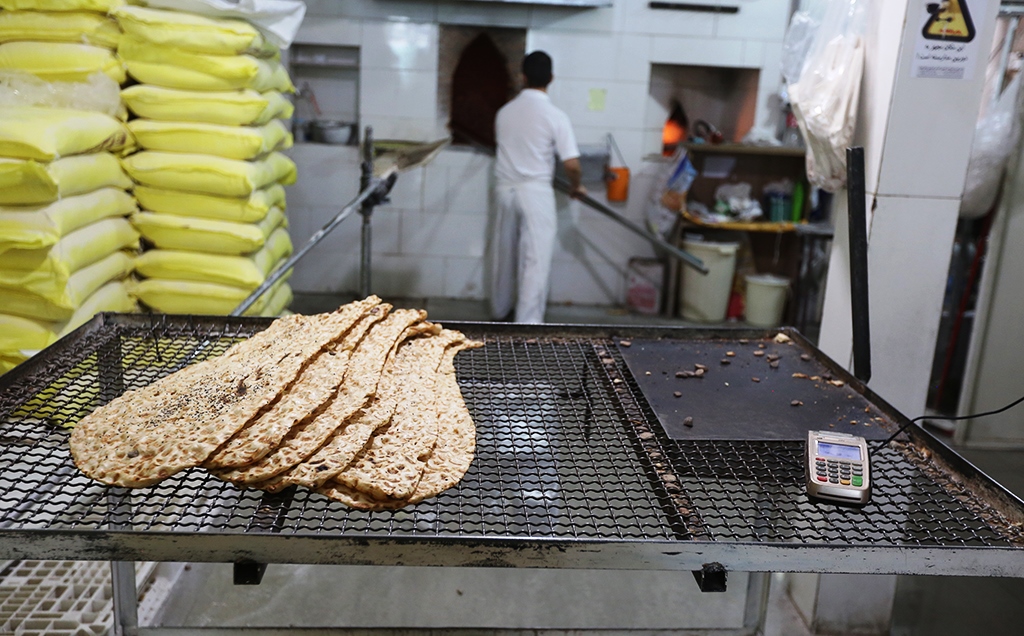 تشکیل ۳۷۳ پرونده گران فروشی نان در خوزستان طی امسال