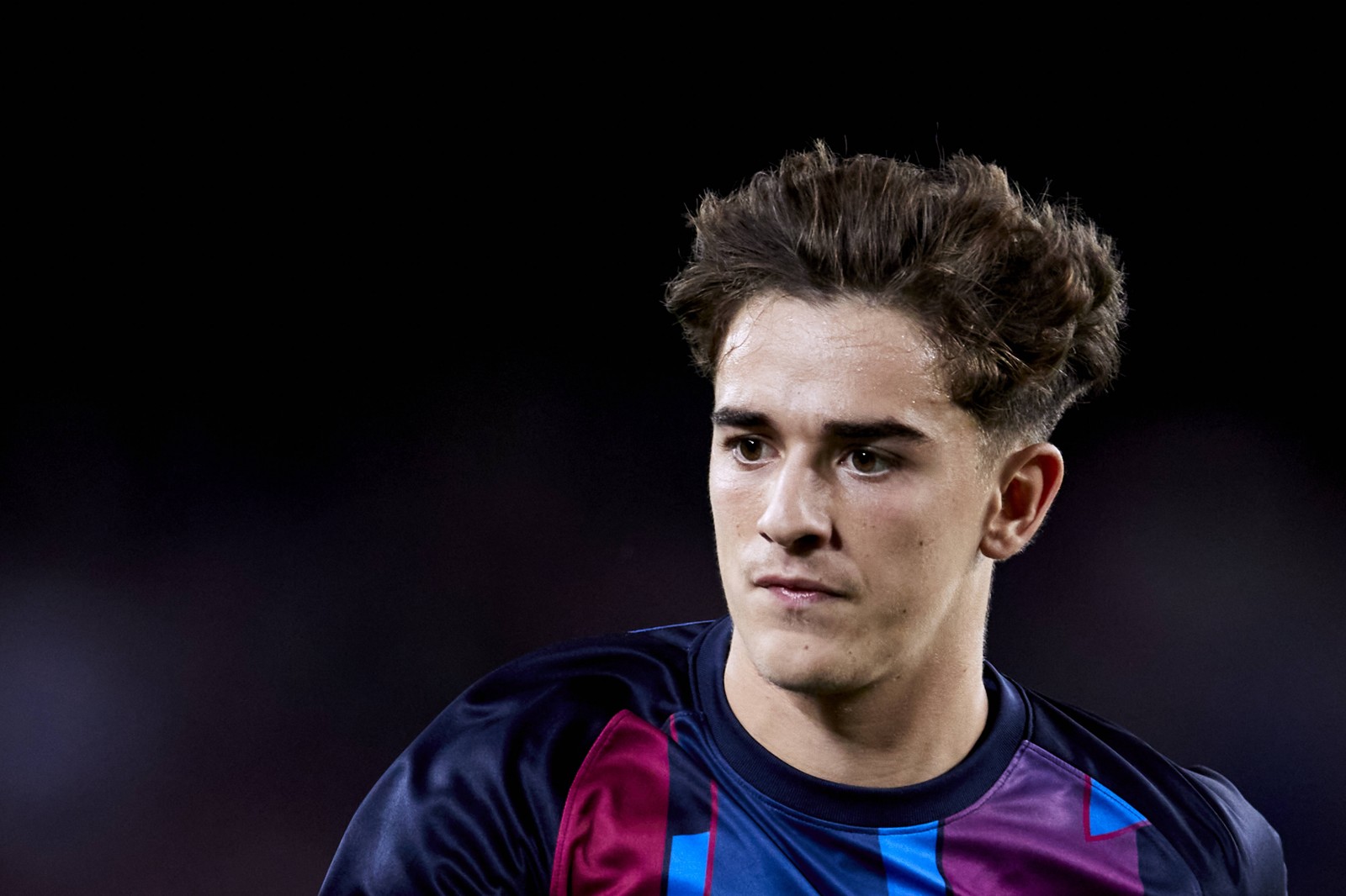 بارسلونا به دنبال تمدید قرارداد ستاره جوان ۱۷ ساله