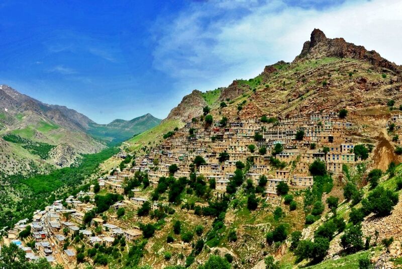 مراتب ثبت ملی ۵ اثر فرهنگی‌تاریخی به استاندار کردستان ابلاغ شد