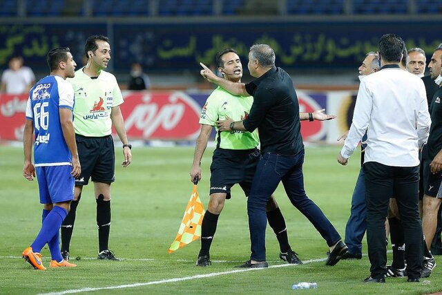 لزوم استفاده از داوری ویدویی در فوتبال ایران