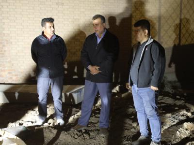مدیر آبفا اهواز خبر داد: اجرای عملیات نصب شیر تنظیمی در مسیر خط انتقال آب ۸۰۰ م.م مدیر آبفا اهواز خبر داد: اجرای عملیات نصب شیر تنظیمی در مسیر خط انتقال آب ۸۰۰ م.م