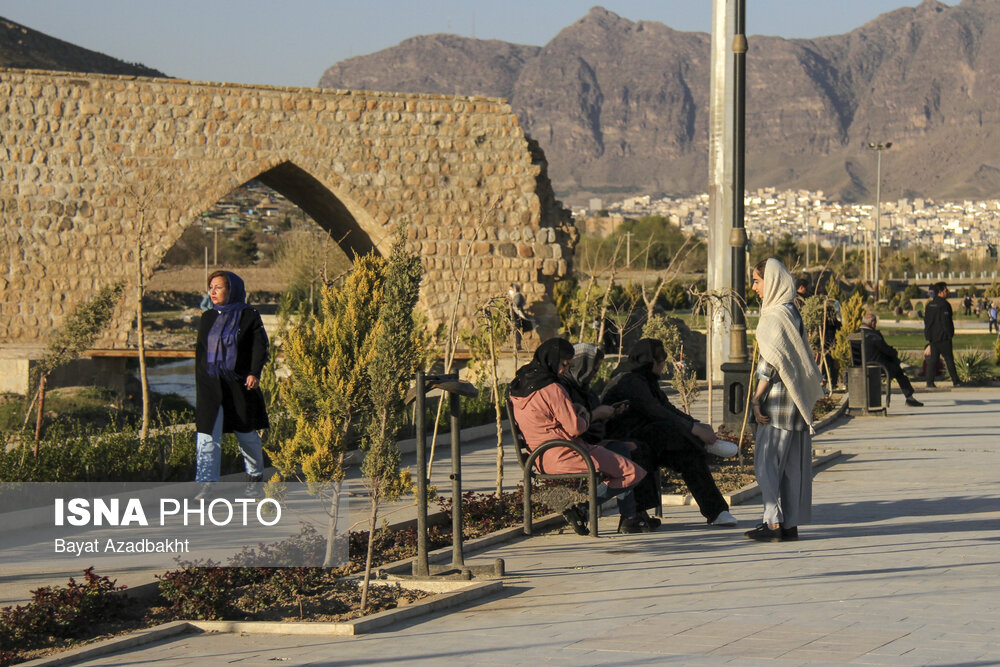 مسافران نوروزی در لرستان/ گزارش تصویری