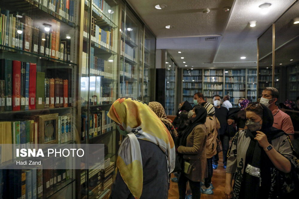گردشگران نوروزی در مجموعه نیاوران/ گزارش تصویری