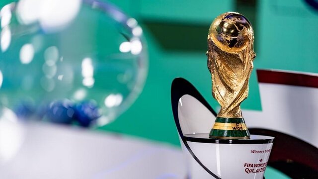 قرعه کشی جام جهانی از شبکه سه پخش می شود.