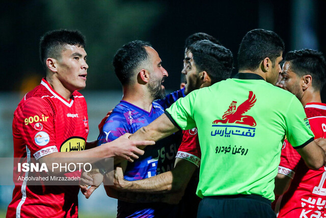 خان&zwnj;محمدی: نیمی از پرسپولیس در زمین نبود