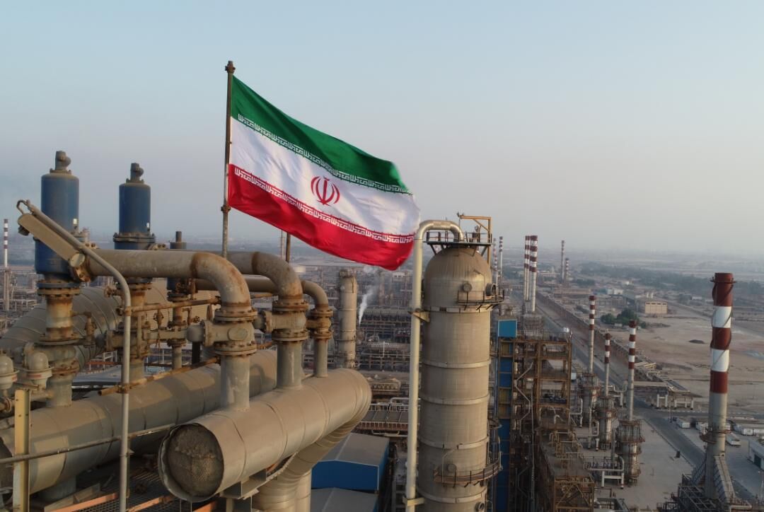 تولید نفت ایران تا چند میلیون بشکه می‌رسد؟