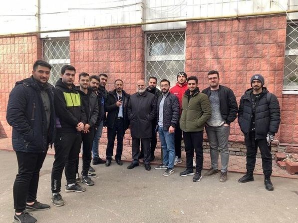 تجمع تعدادی از دانشجویان ایرانی در اوکراین مقابل مجلس