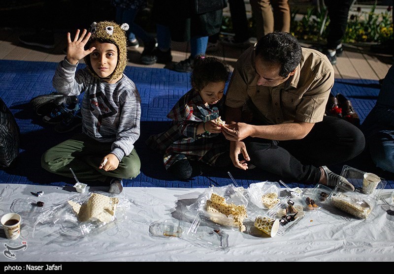 افطاری روی پل طبیعت/ گزارش تصویری