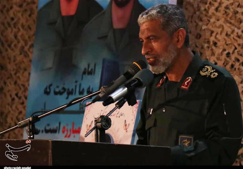فرمانده سپاه: آمریکایی‌ها برای تردد در خلیج‌فارس باید حساب پس‌ بدهند