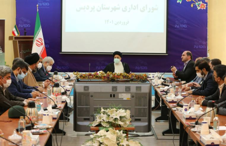 رئیس‌جمهور در شورای اداری پردیس: به حساب زمین‌خواران برسید
