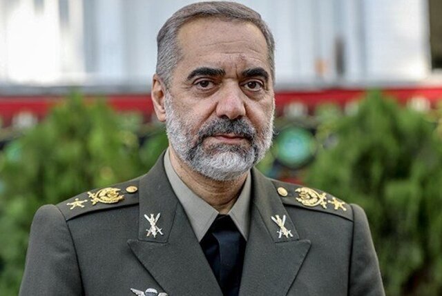 وزیر دفاع: انتقام سردار سلیمانی در دستور کار دائمی است