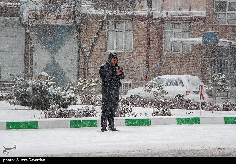 بارش برف در اردبیل/ گزارش تصویری